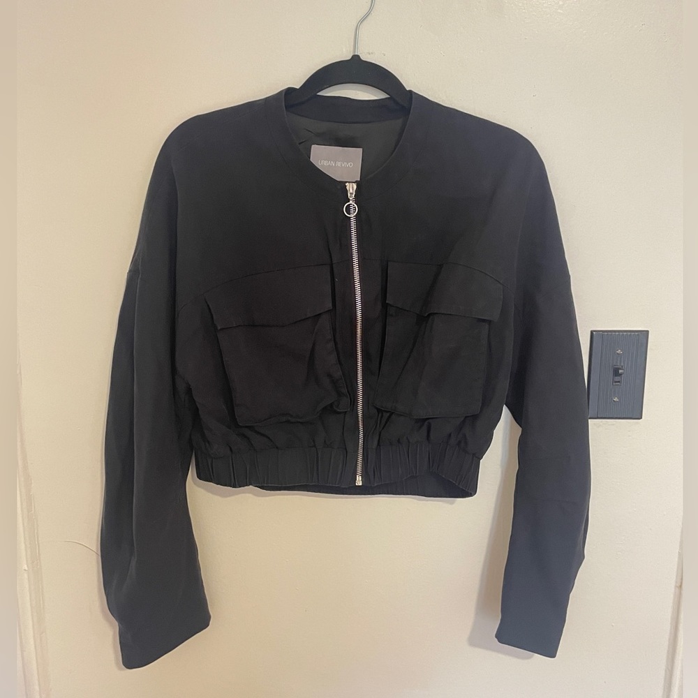 Urban Revivo Cropped Jacket